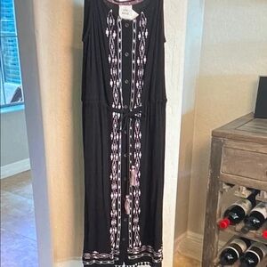 Knox Rose Black and Pink Maxi Dress